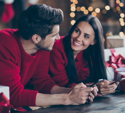 How will engaging Hispanic shoppers help me win the holiday season?
