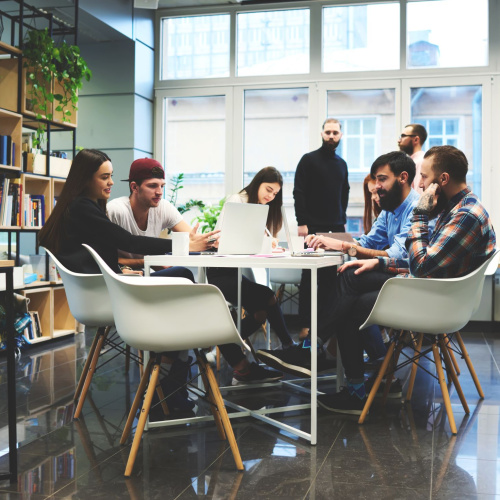 Reaching the Right Audiences - Results from a Survey of over 200 Marketers.